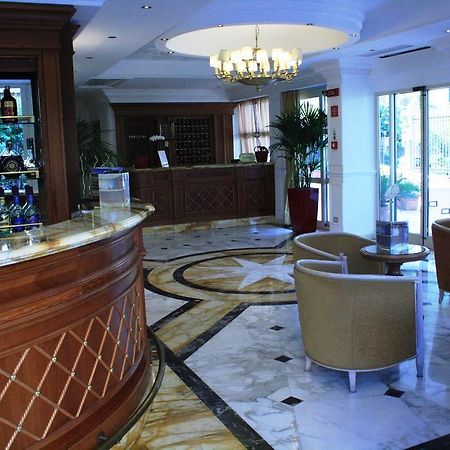 Sunrise Hotel Рим Екстериор снимка