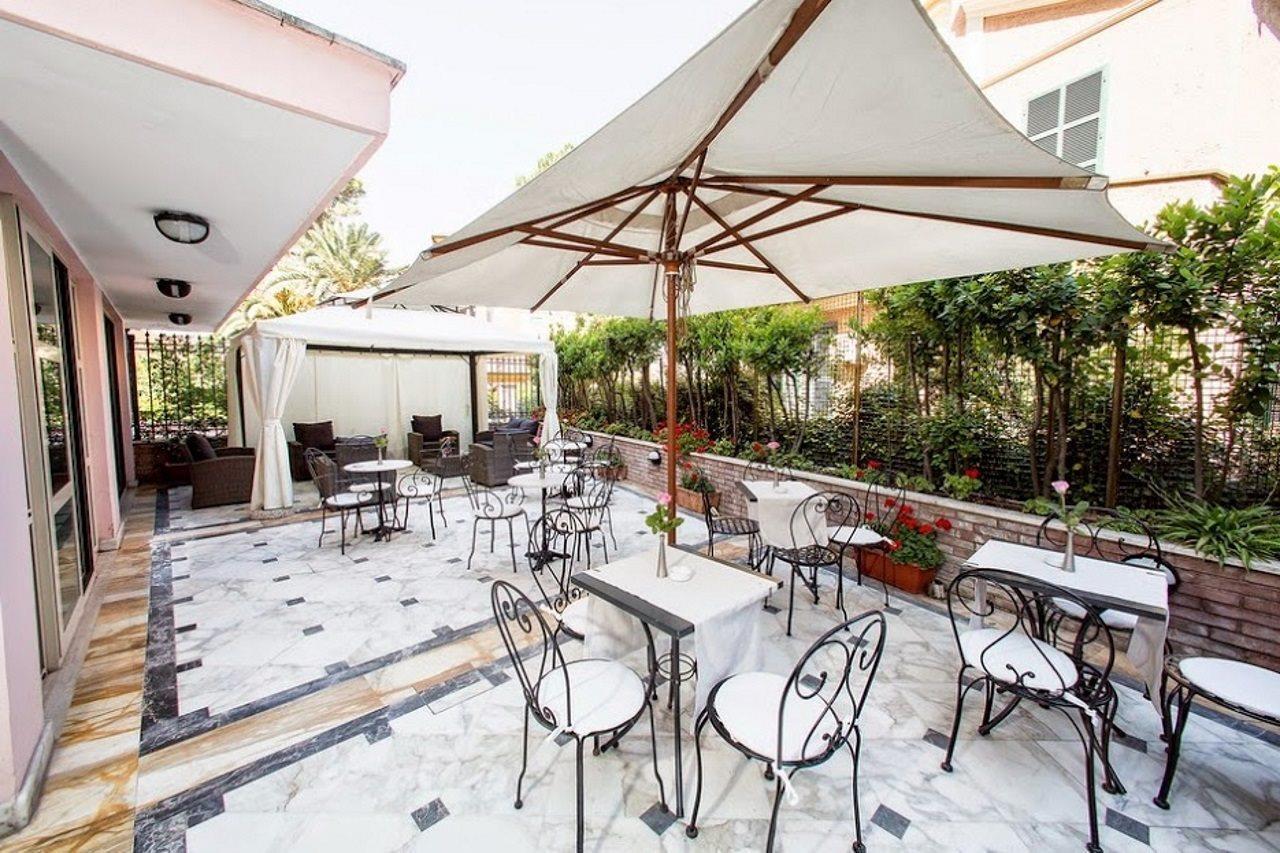Sunrise Hotel Рим Екстериор снимка