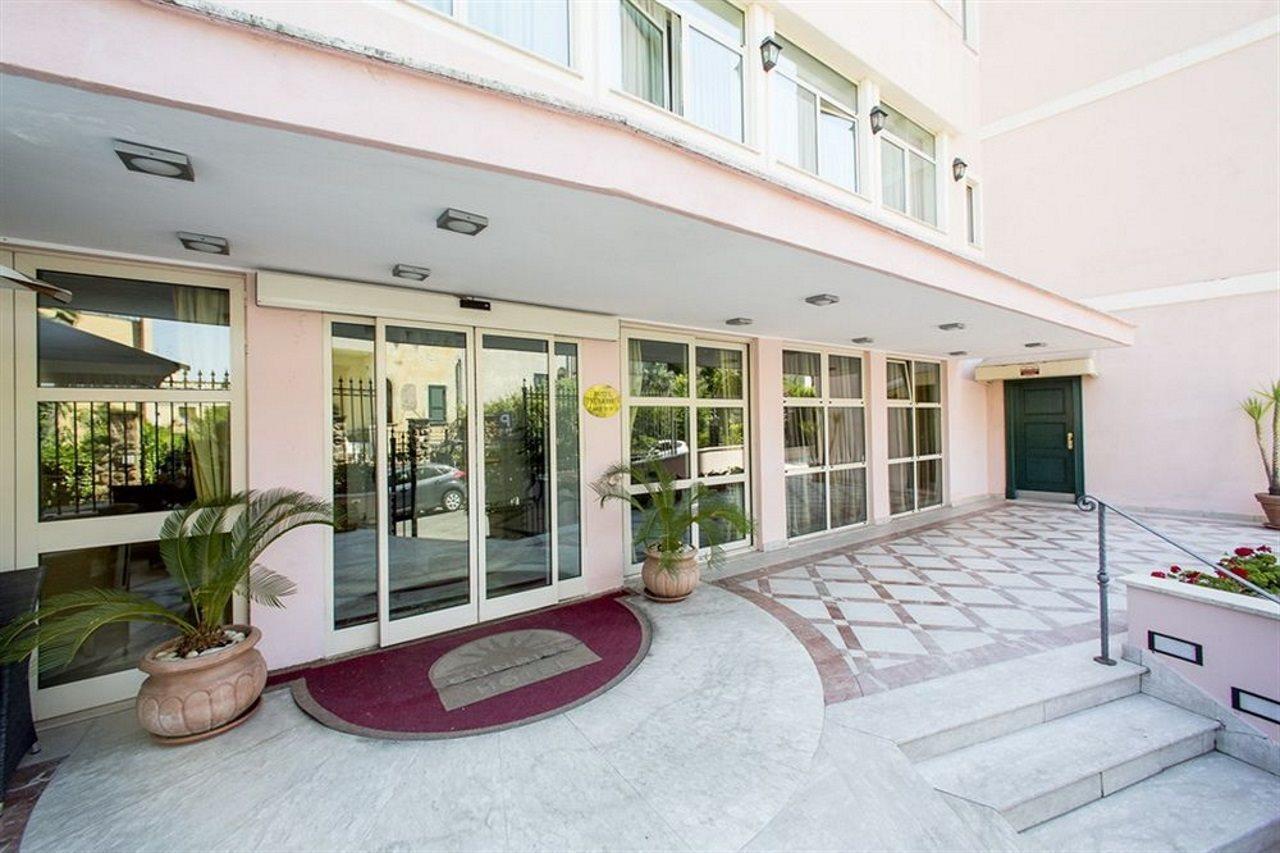 Sunrise Hotel Рим Екстериор снимка
