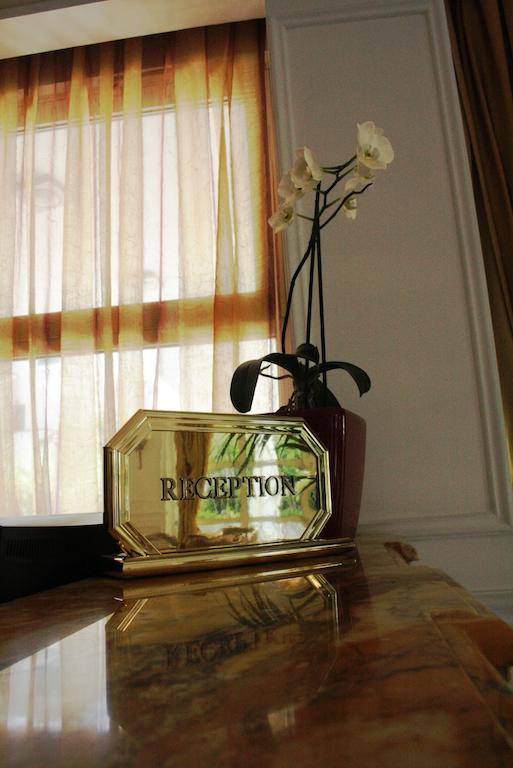 Sunrise Hotel Рим Екстериор снимка